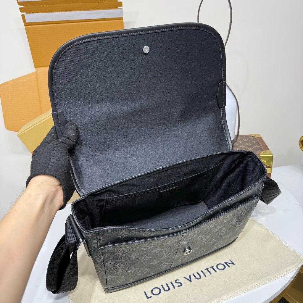 LV Courrier Messenger M28630