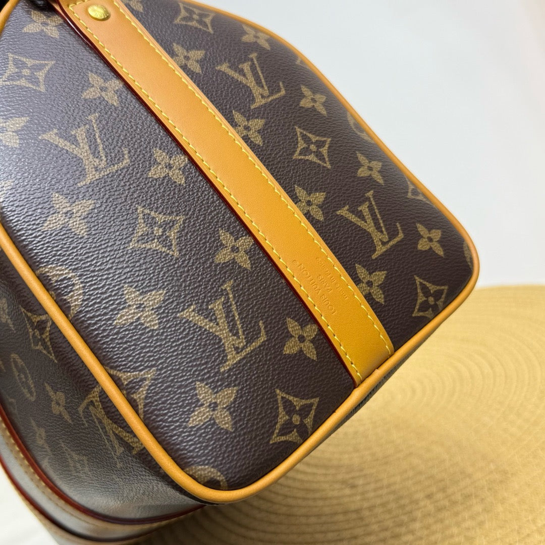 LV Keepall Bandoulière 35 M2A210