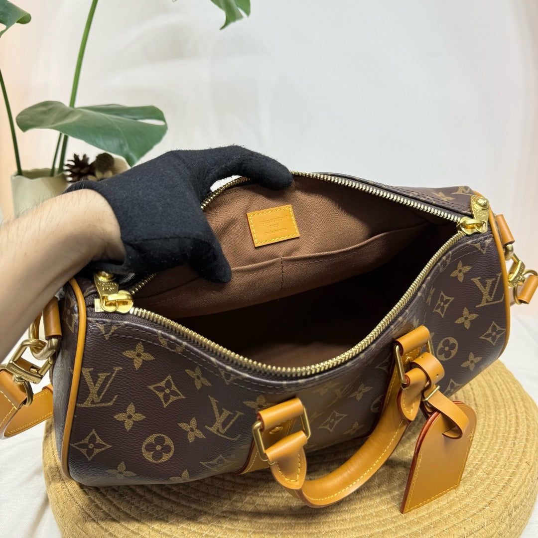 LV Keepall Bandoulière 35 M2A210