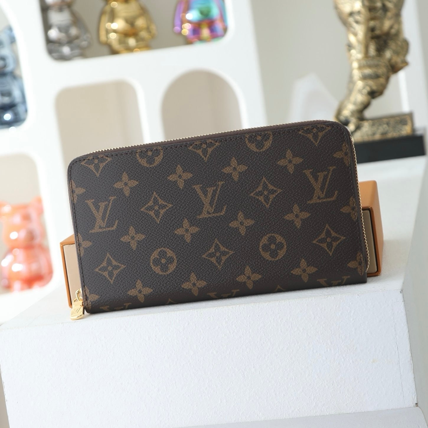 LV Zippy Organizer M62581