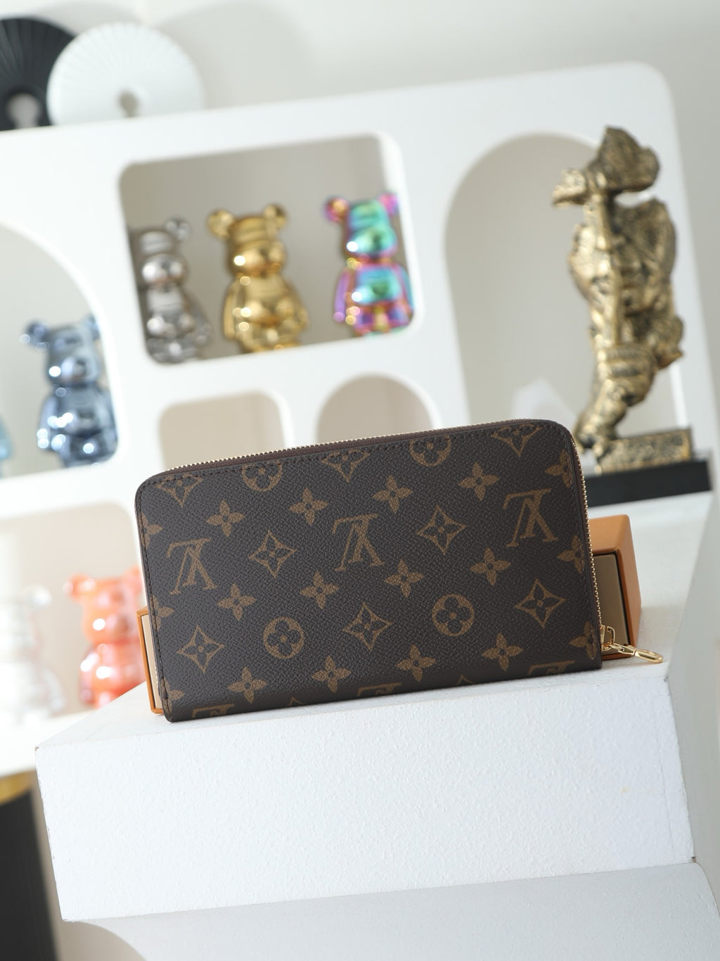 LV Zippy Organizer M62581