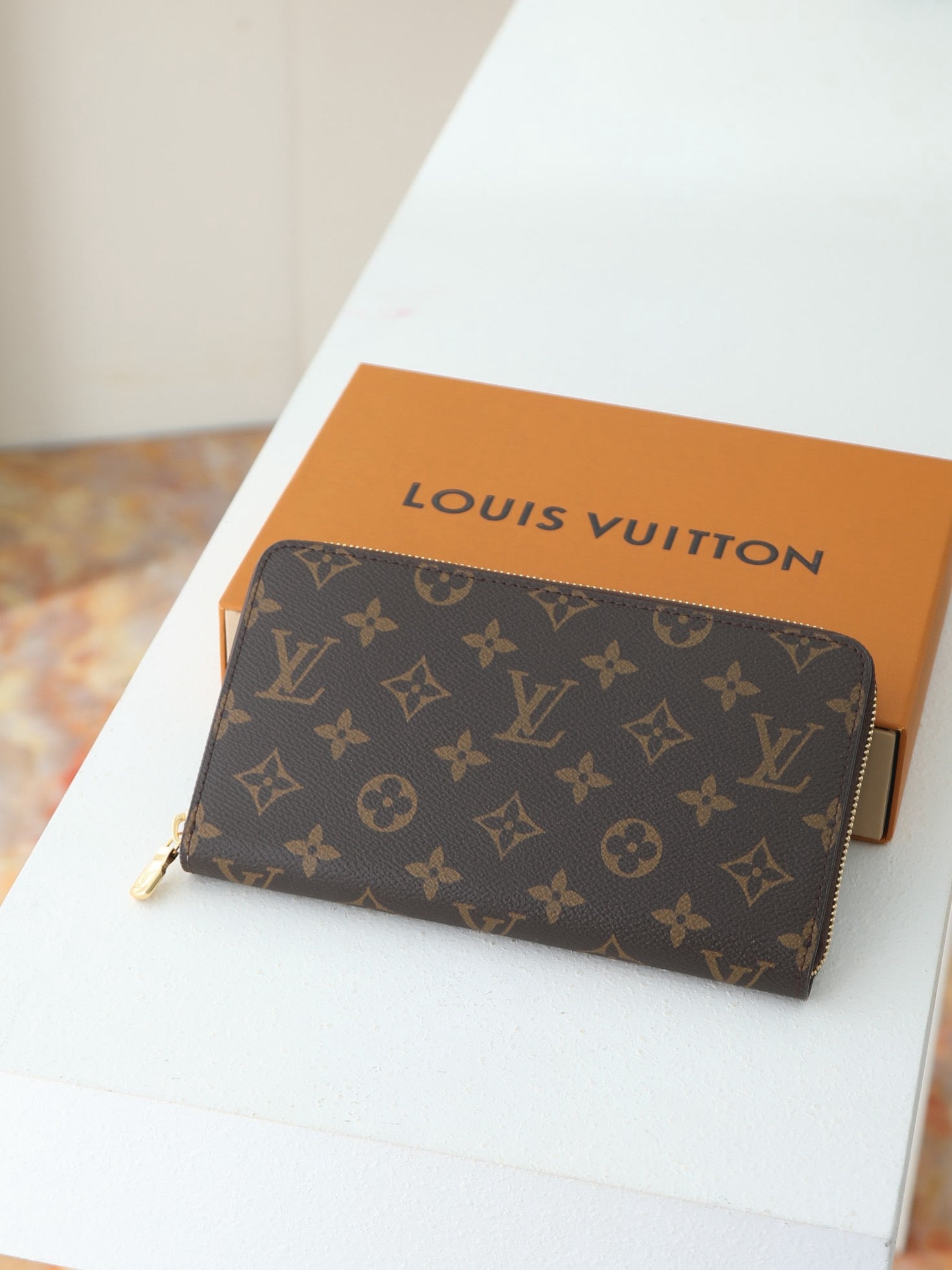 LV Zippy Organizer M62581