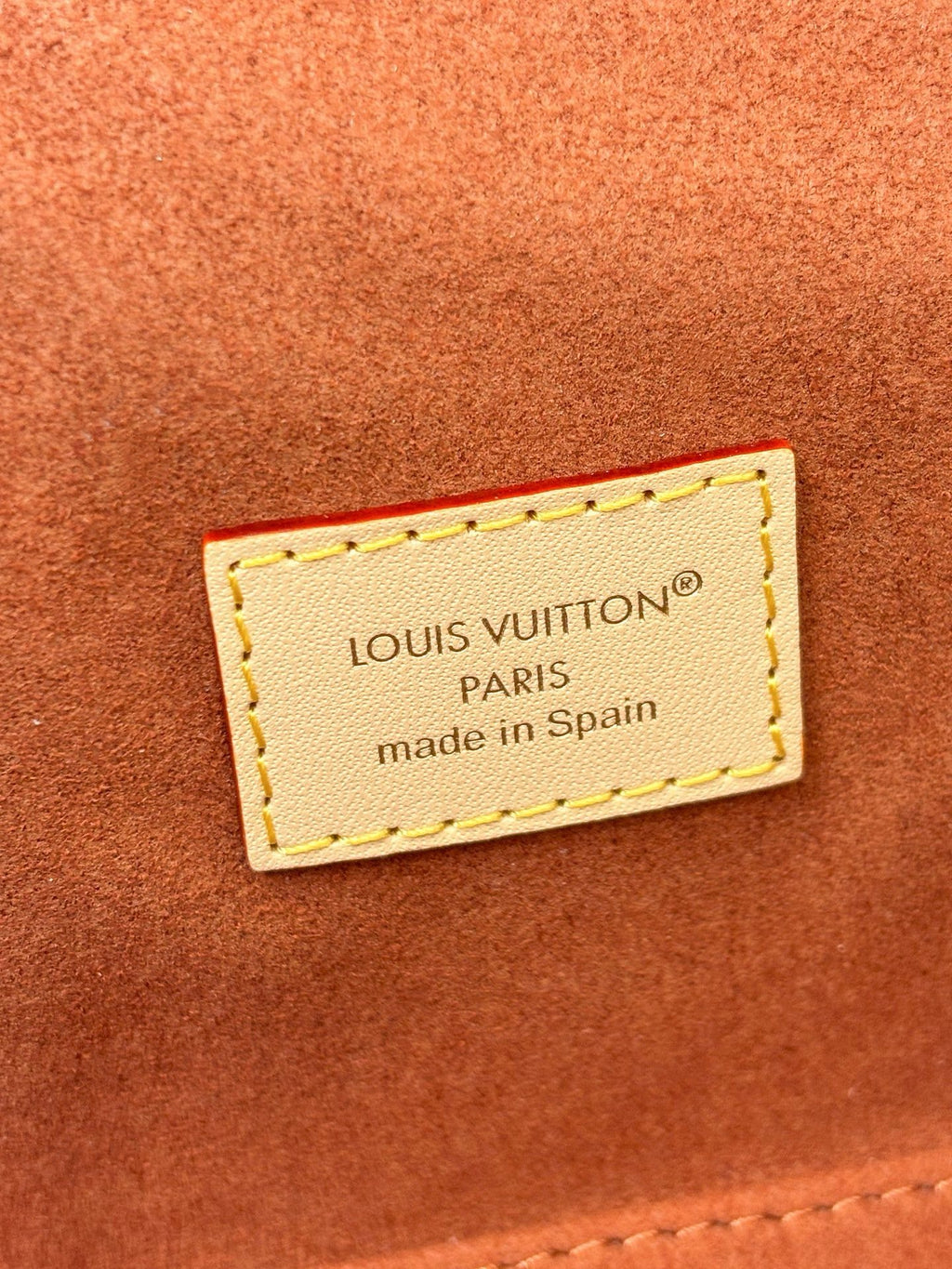 LV Vanity Chain Pouch M29782