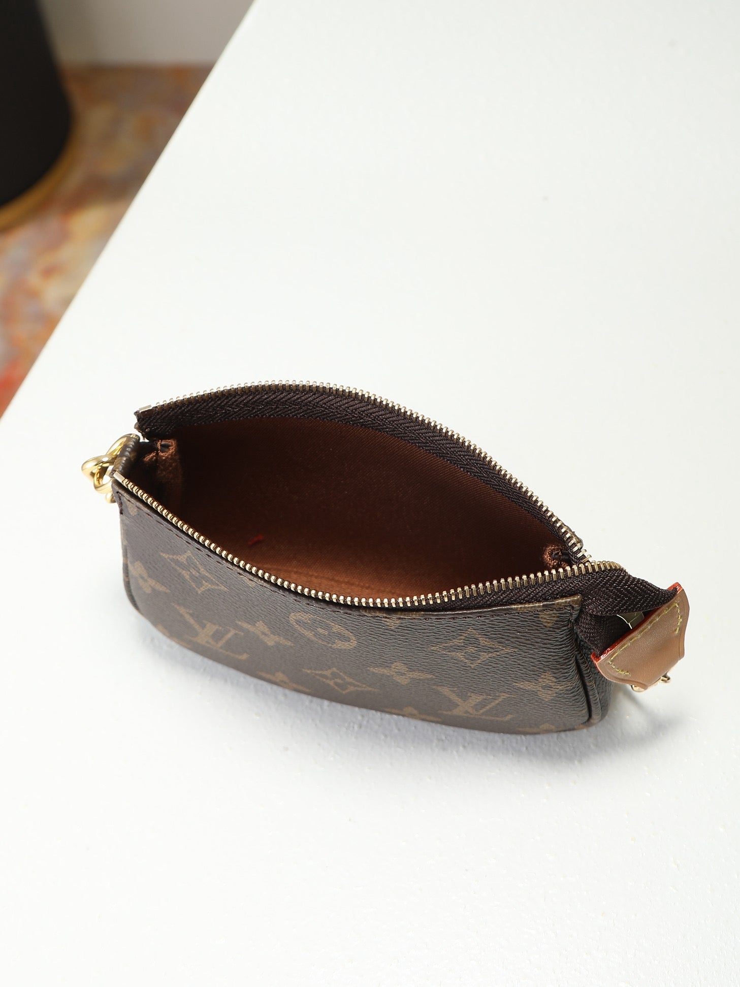 LV Mini Pochette Accessoires M58009