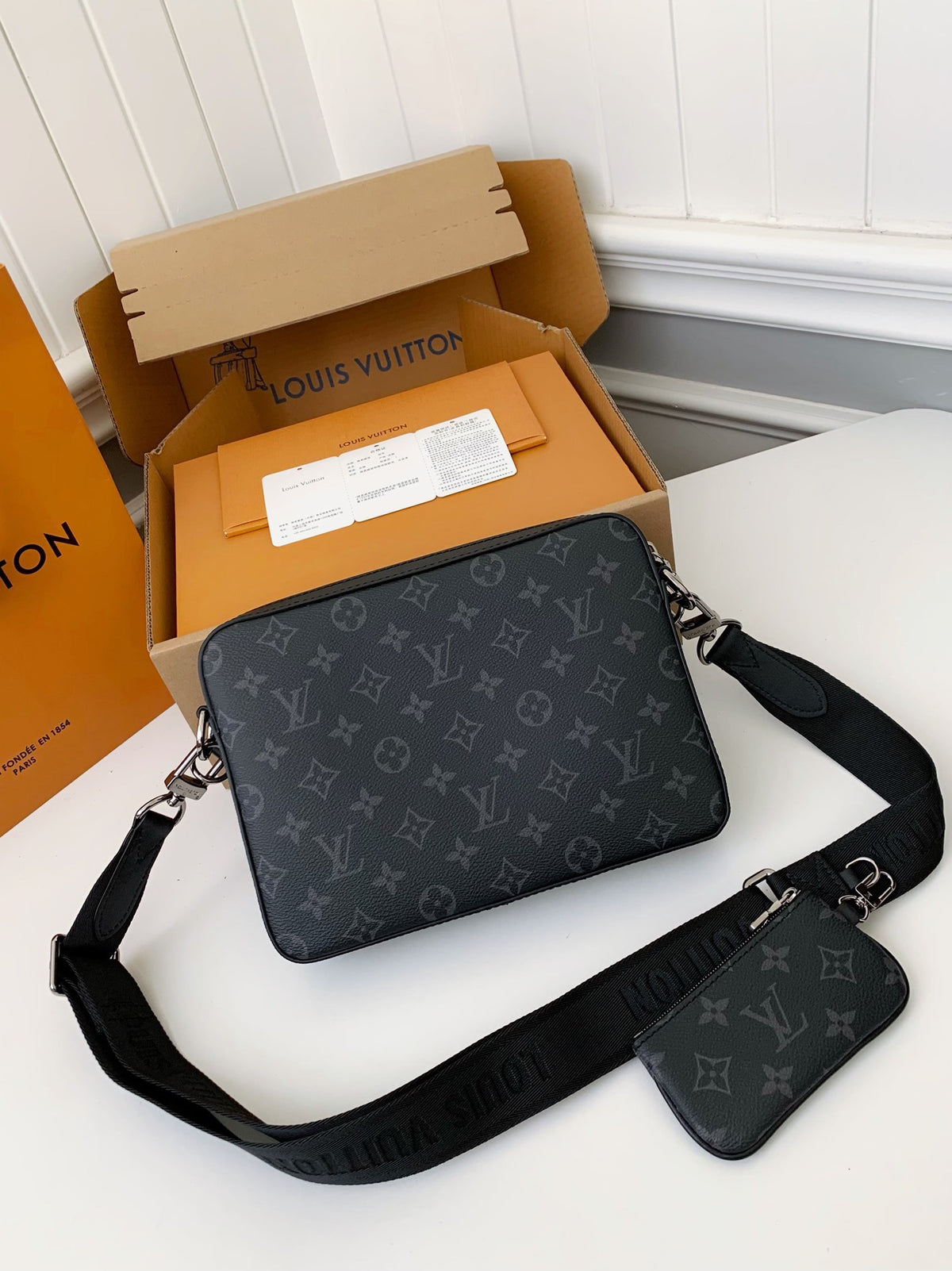 LV Trio Messenger Bag M69443