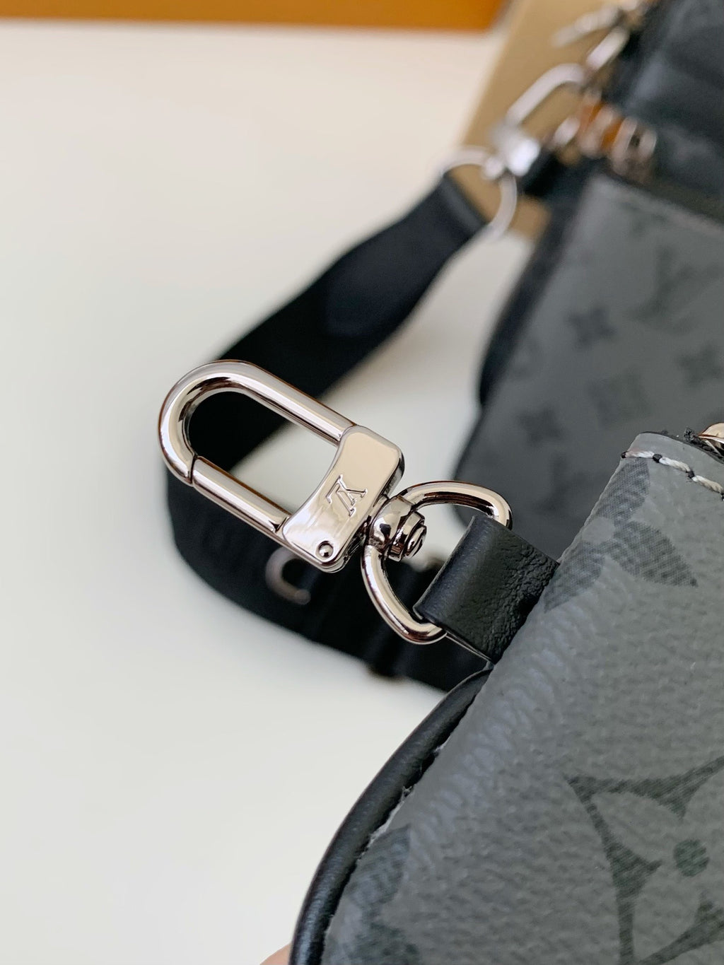 LV Trio Messenger Bag M69443