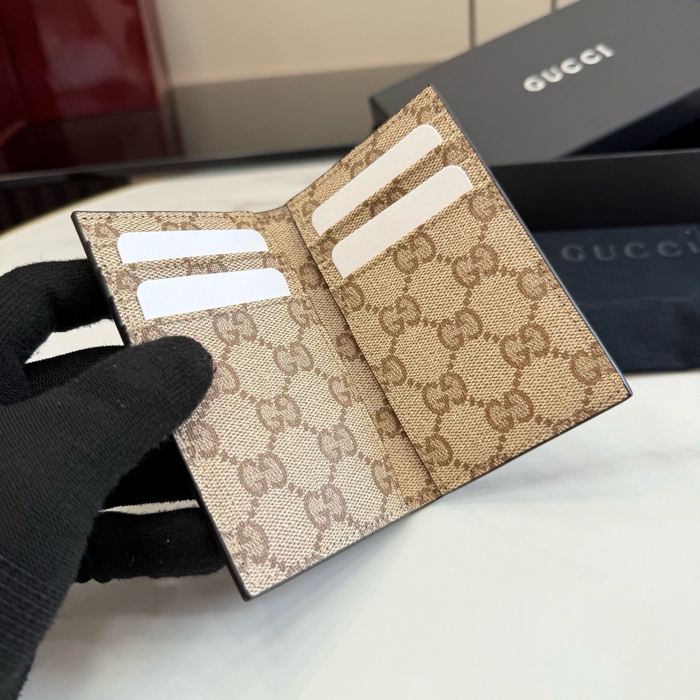 Gucci Card Case With Metal Tag