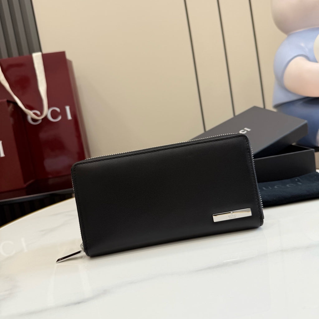Gucci Lira Zip Around Wallet With Metal Tag