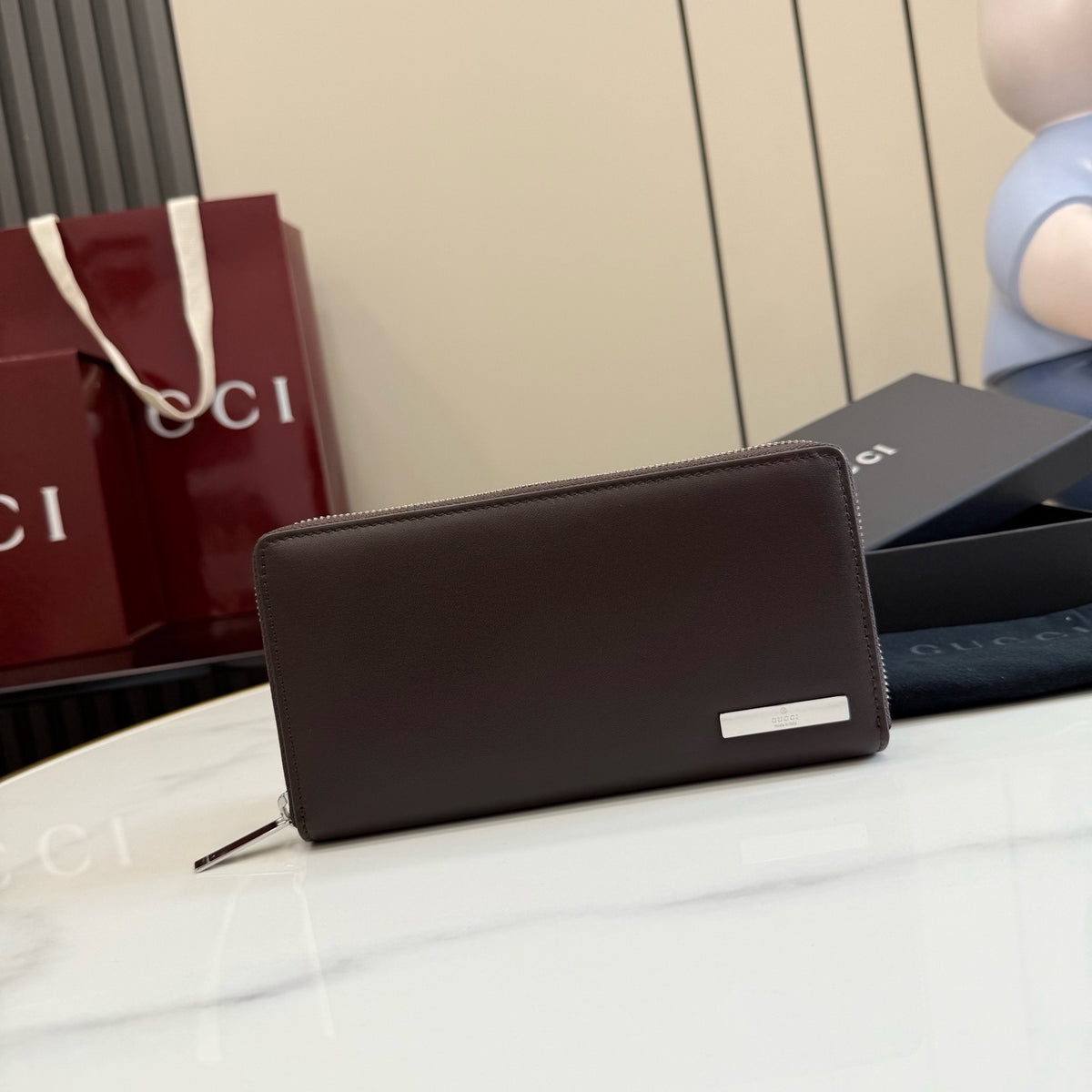 Gucci Lira Zip Around Wallet With Metal Tag