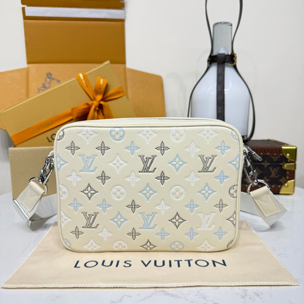 LV Trio Messenger Bag M28854