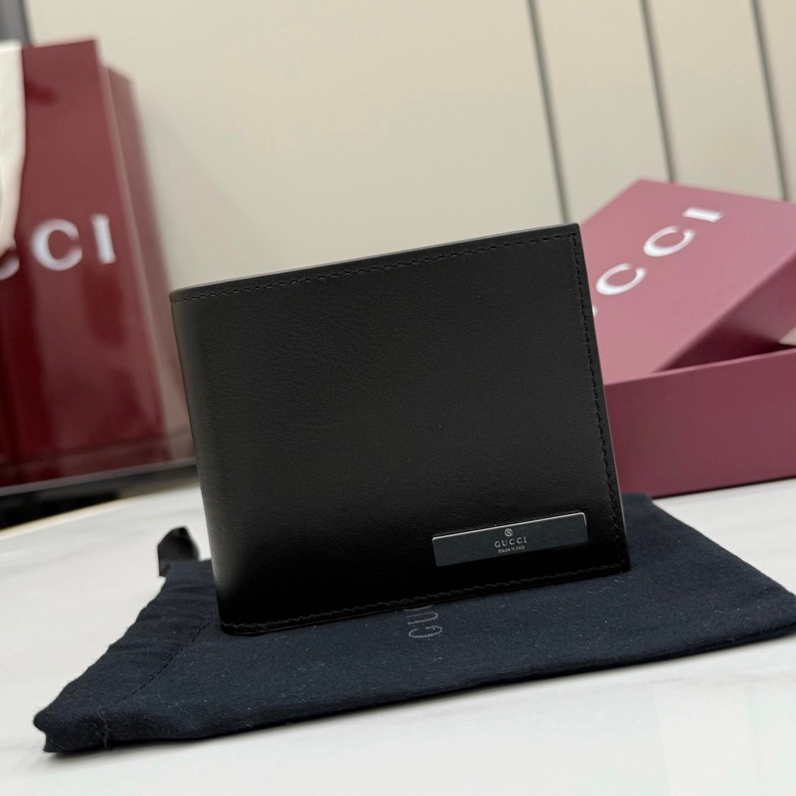 Gucci Bi-Fold Wallet With Metal Tag