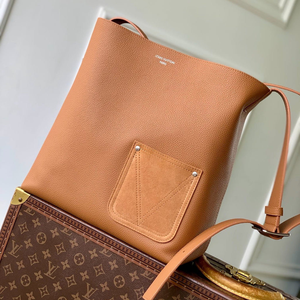LV Verso Tote