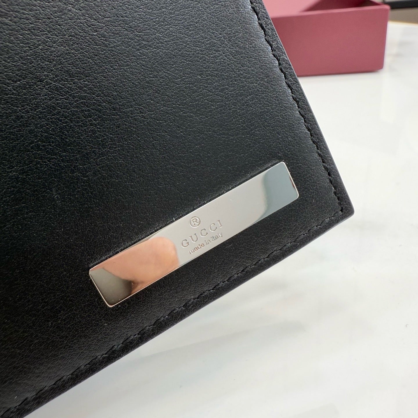 Gucci Bi-Fold Wallet With Metal Tag