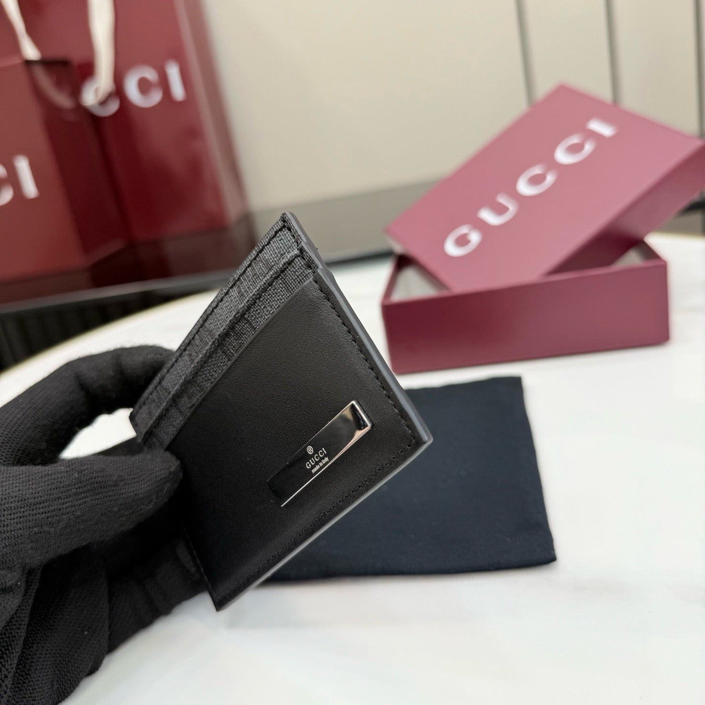 Gucci Card Case With Metal Tag