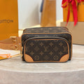 LV Locker Dopp Kit M2A501