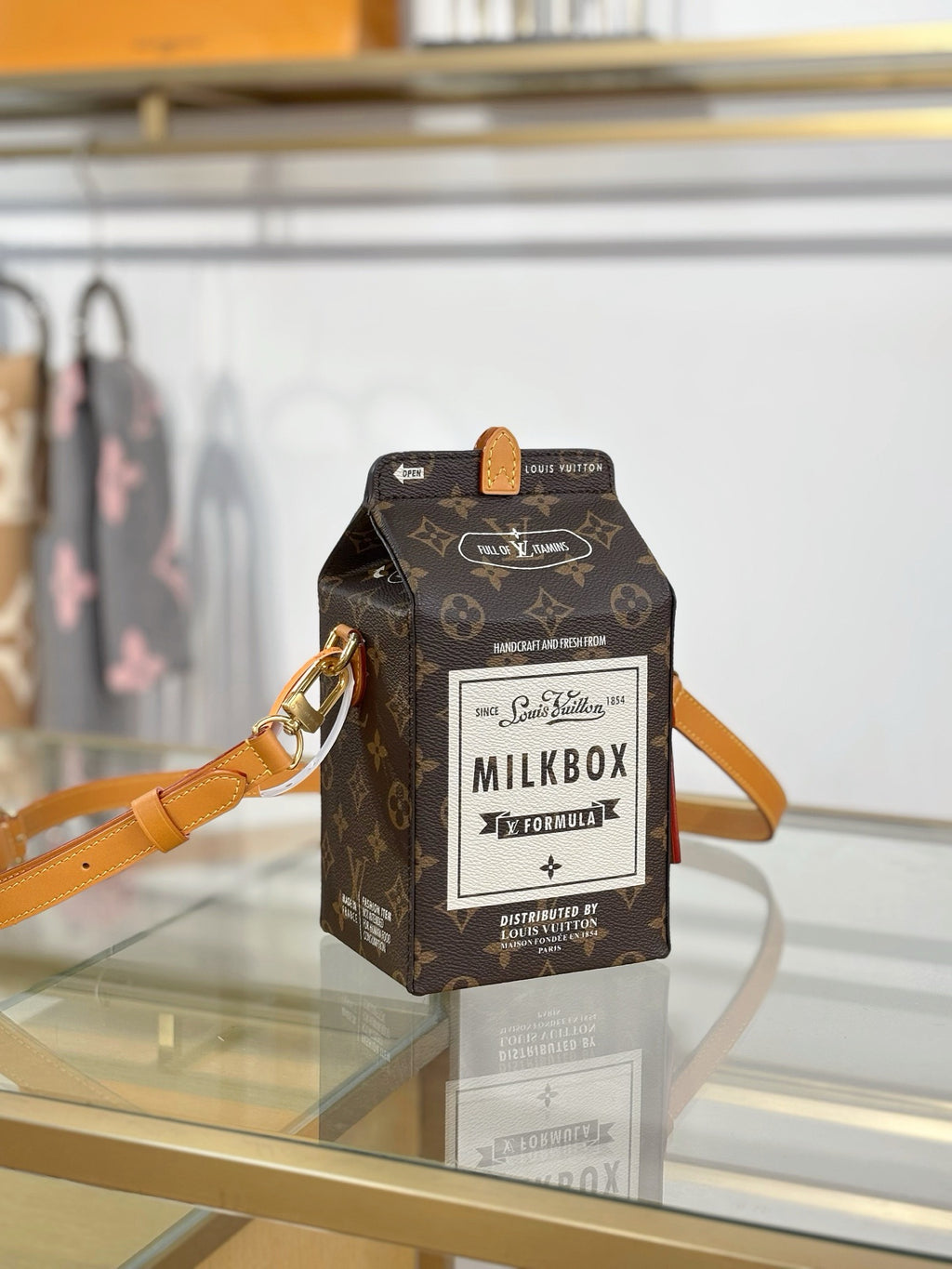 LV Milk Bag M29326
