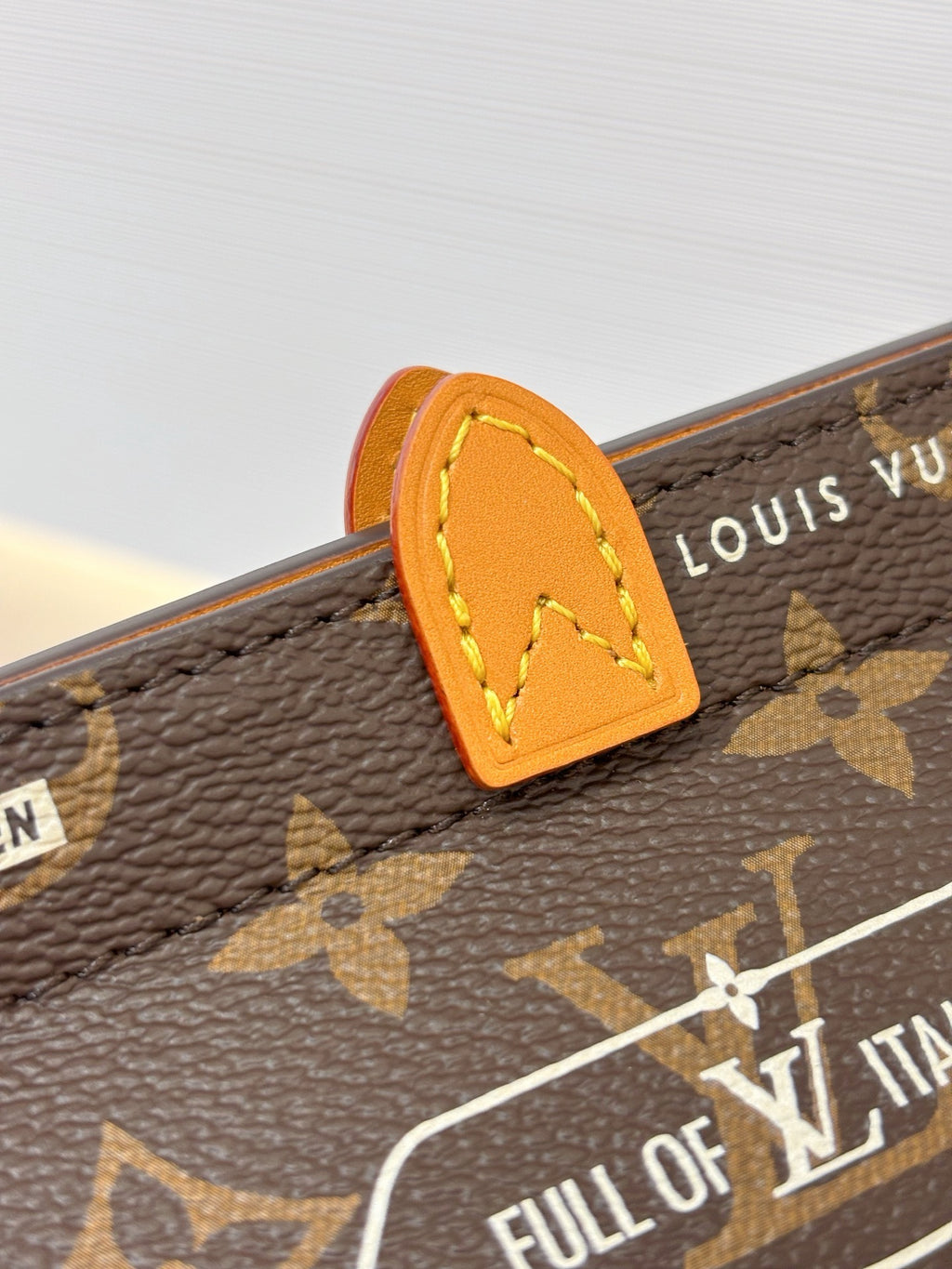LV Milk Bag M29326