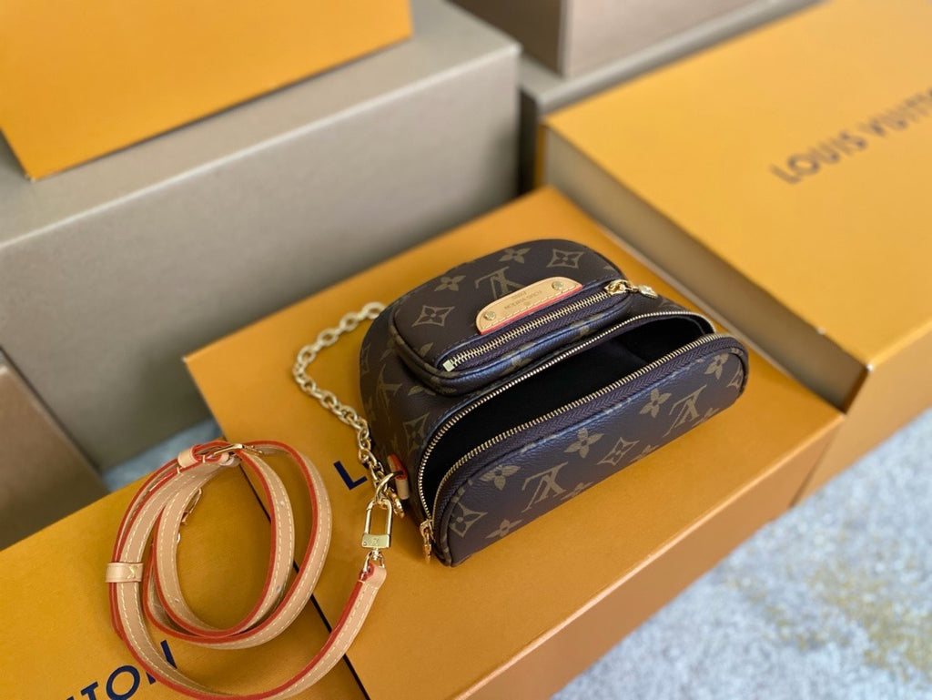 LV Mini Bumbag M82335