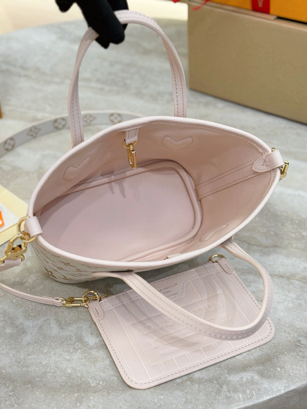 LV Neverfull Inside Out BB M2A466