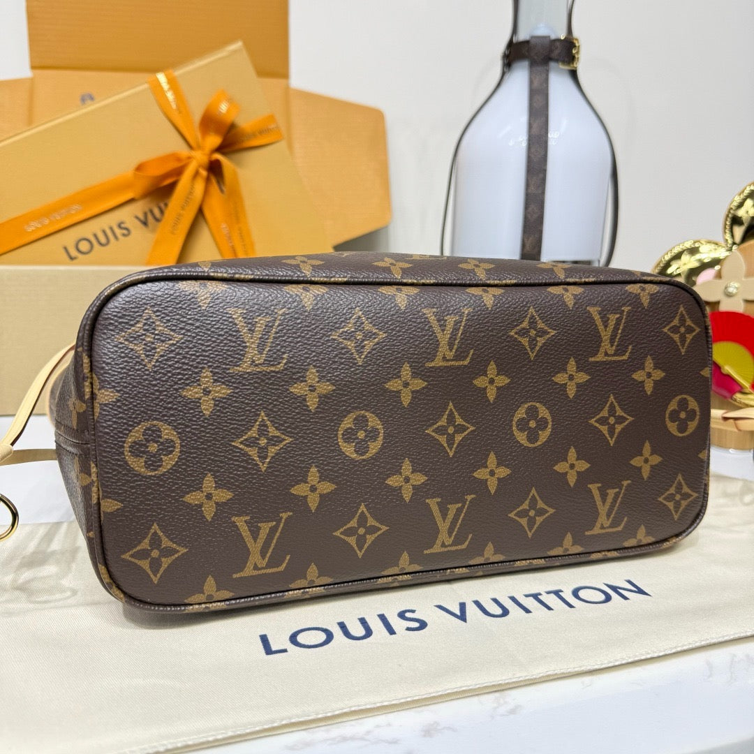 LV Neverfull PM