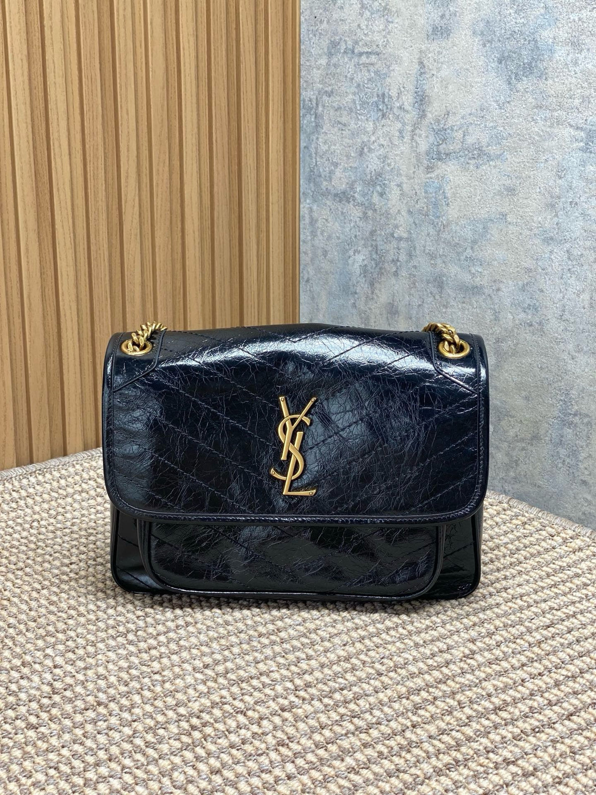 Saint Laurent Niki Medium In Vintage Leather