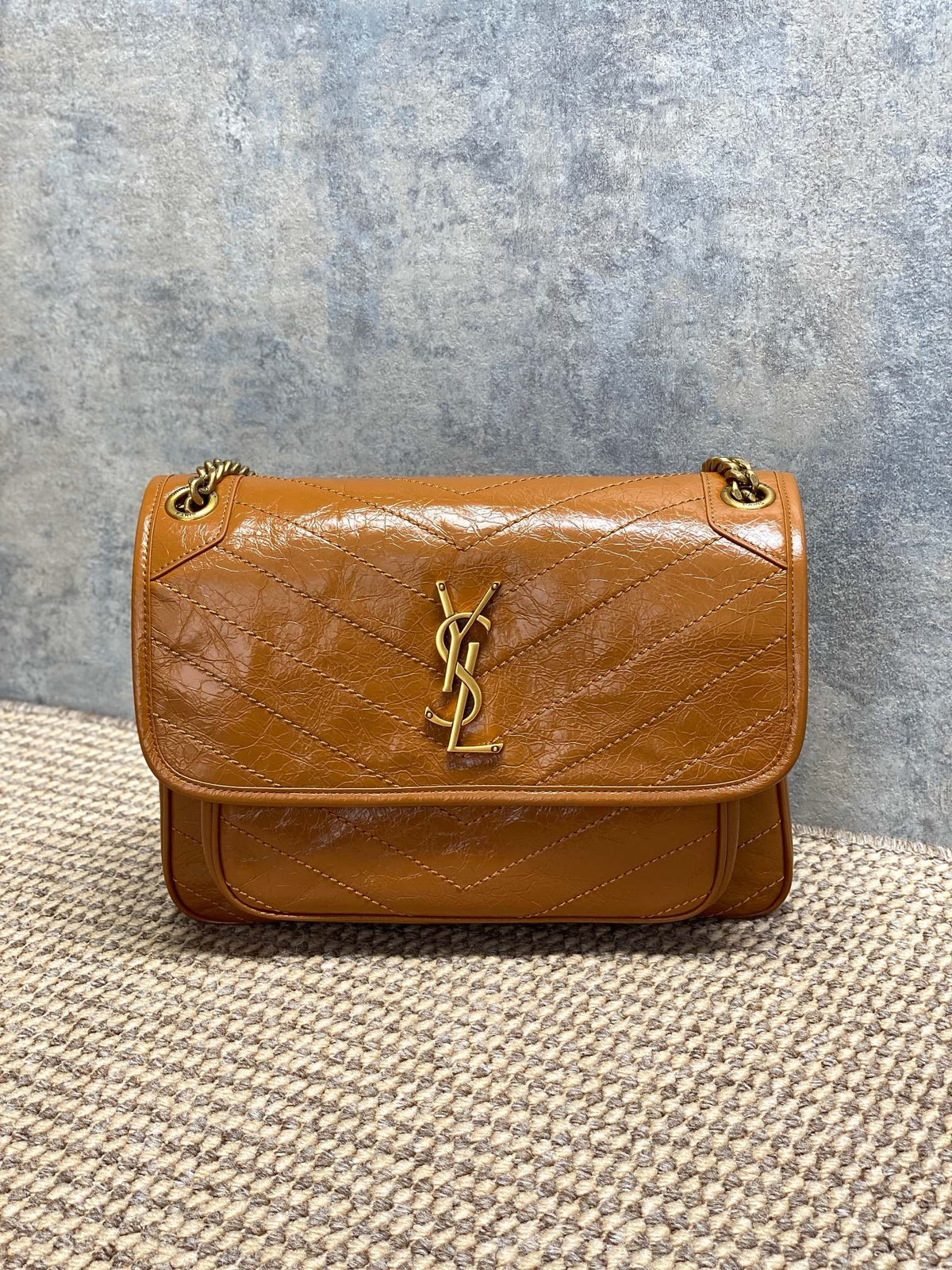 Saint Laurent Niki Medium In Vintage Leather