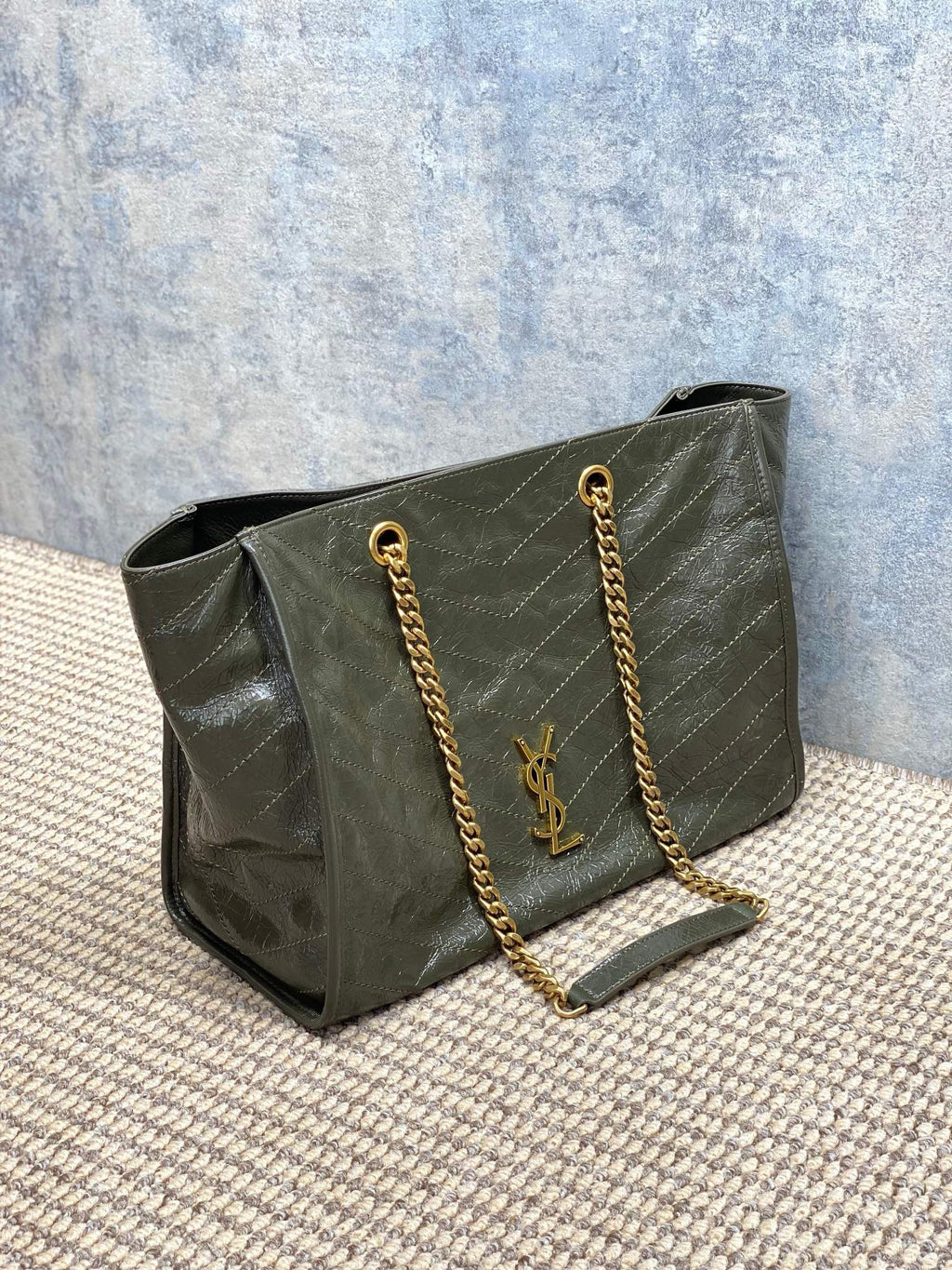 Saint Laurent Niki Shopping In Vintage Leather