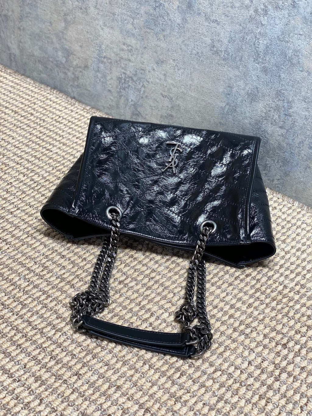 Saint Laurent Niki Small Shopping In Vintage Leather
