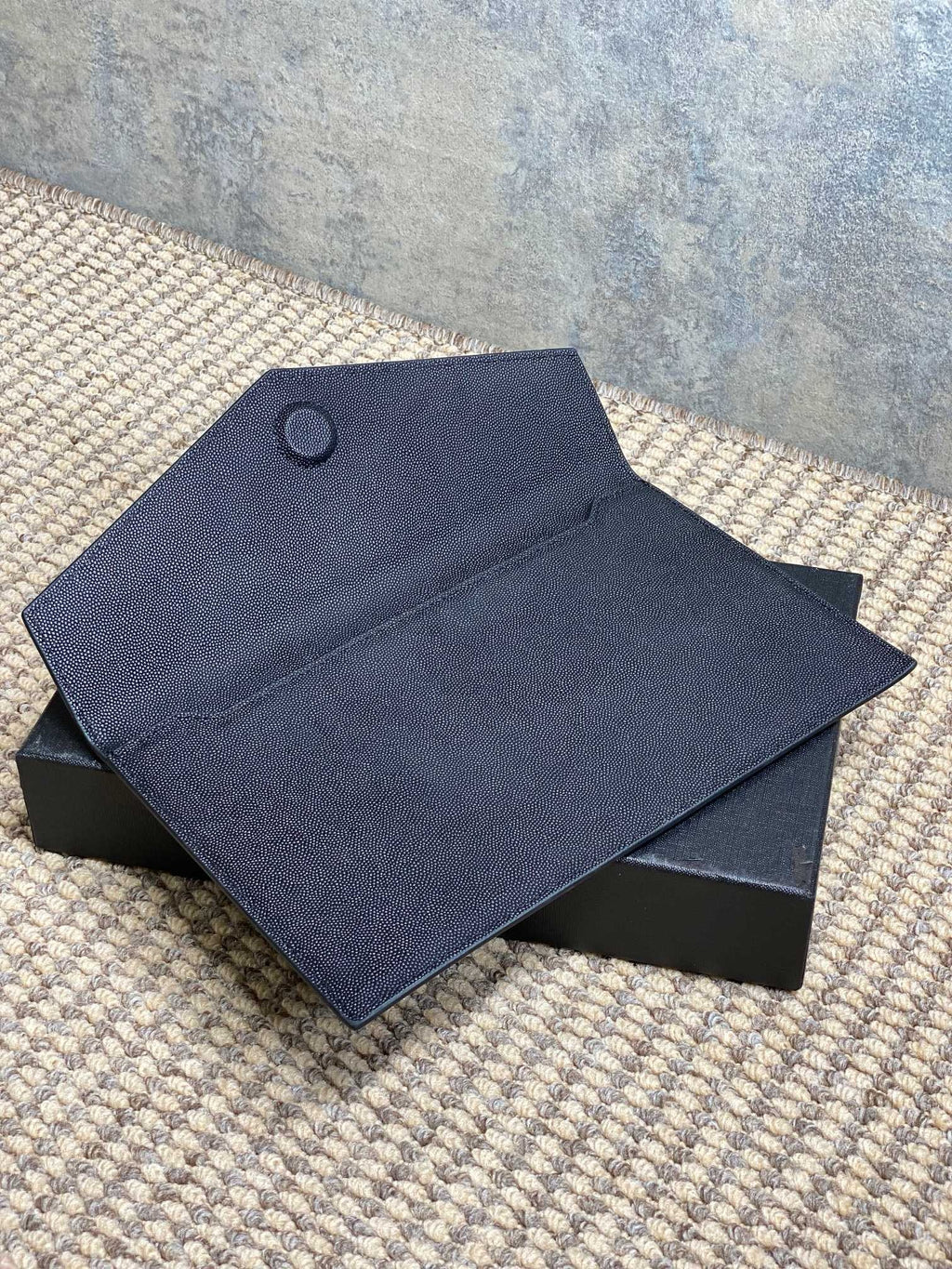 Saint Laurent Uptown Pouch In Grain De Poudre Leather