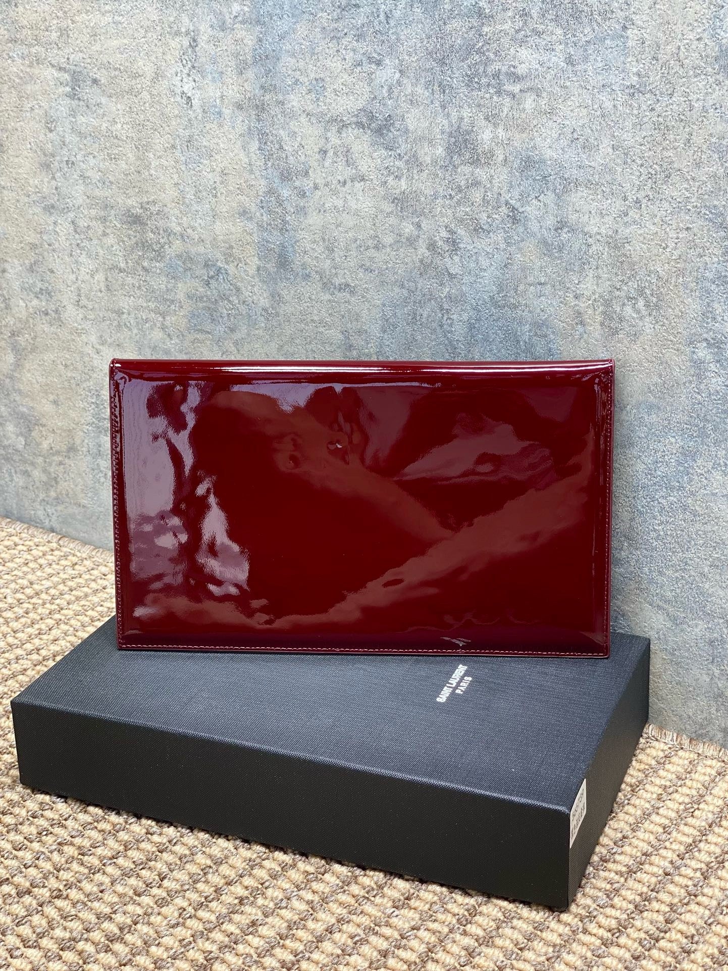 Saint Laurent Uptown Pouch In Patent Leather