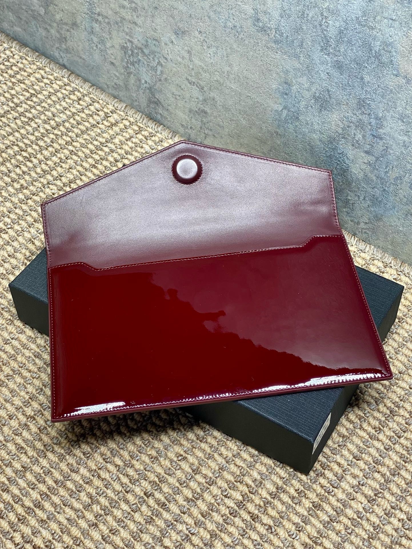 Saint Laurent Uptown Pouch In Patent Leather