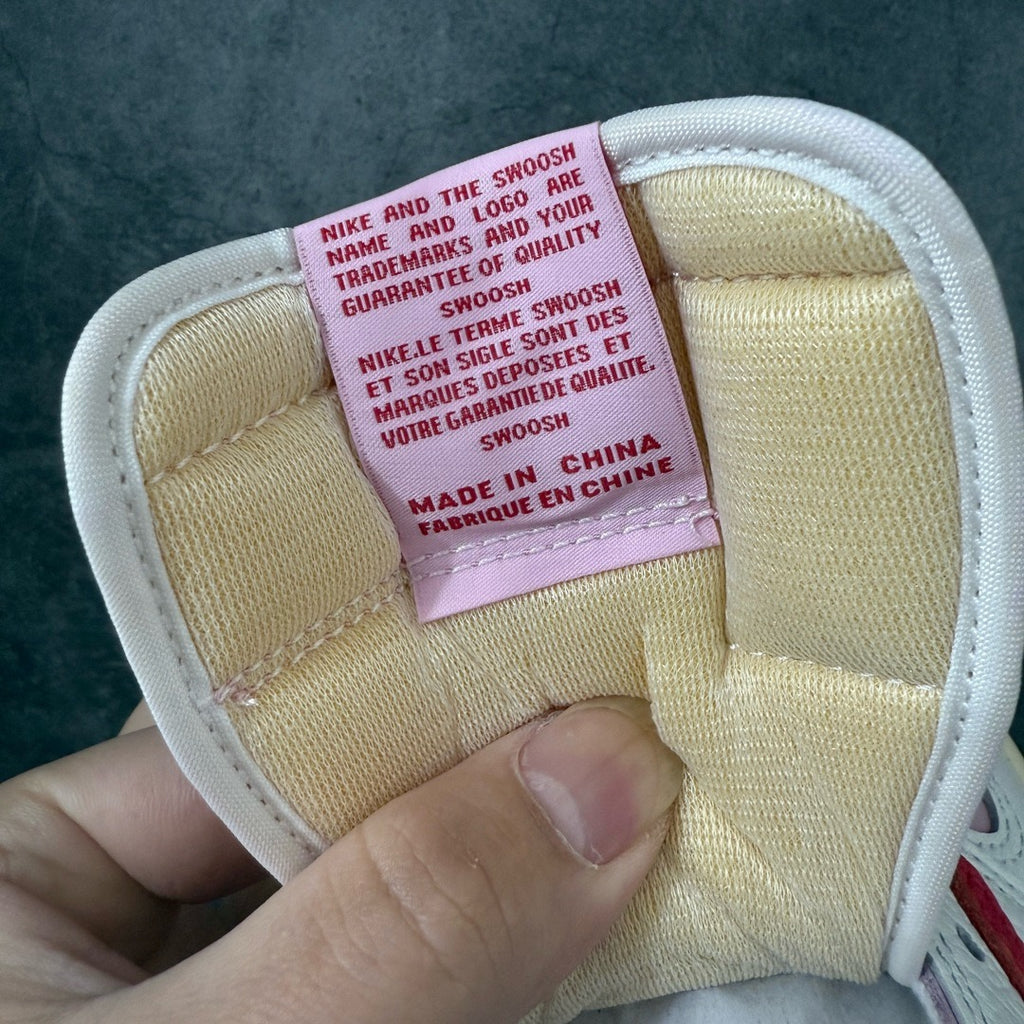 Air Jordan 1 Low Travis Scott Tropical Pink IQ7604-101