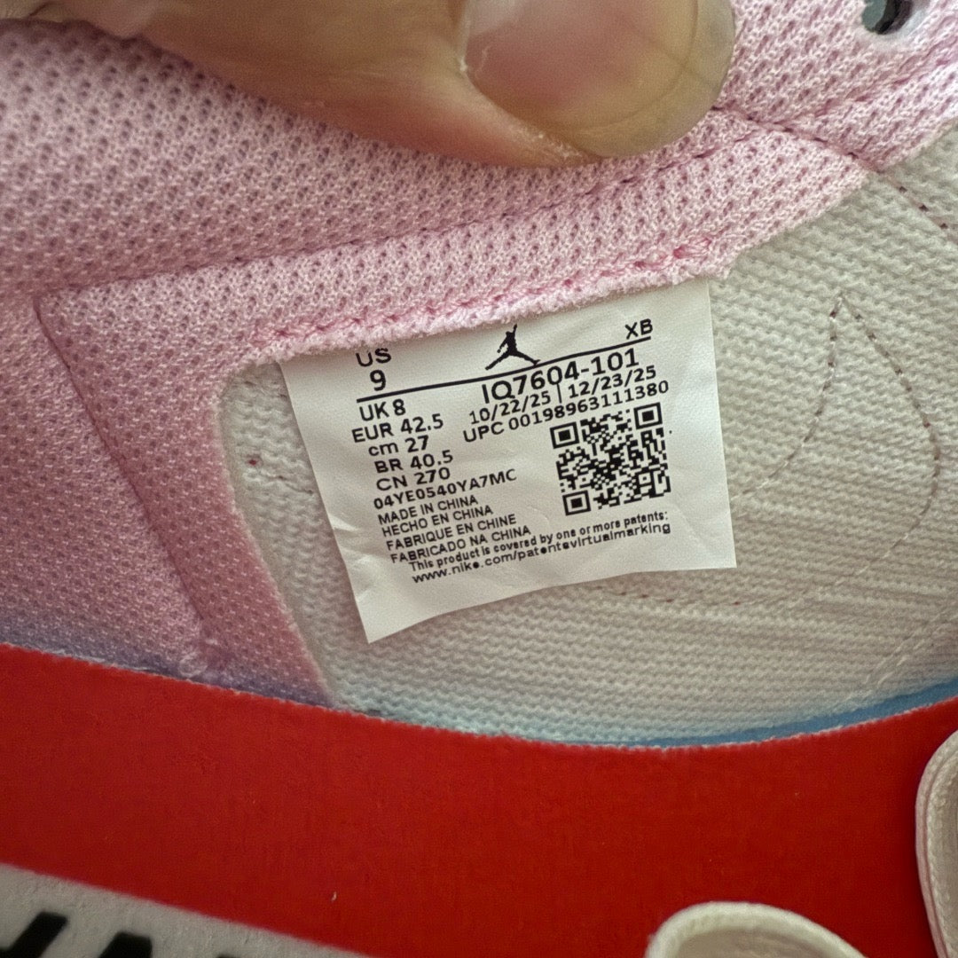 Air Jordan 1 Low Travis Scott Tropical Pink IQ7604-101