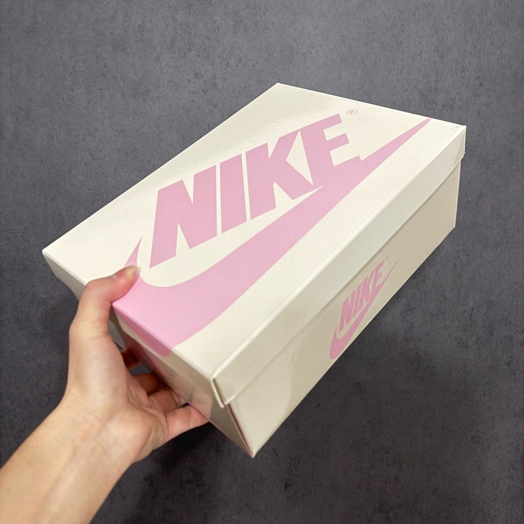 Air Jordan 1 Low Travis Scott Tropical Pink IQ7604-101
