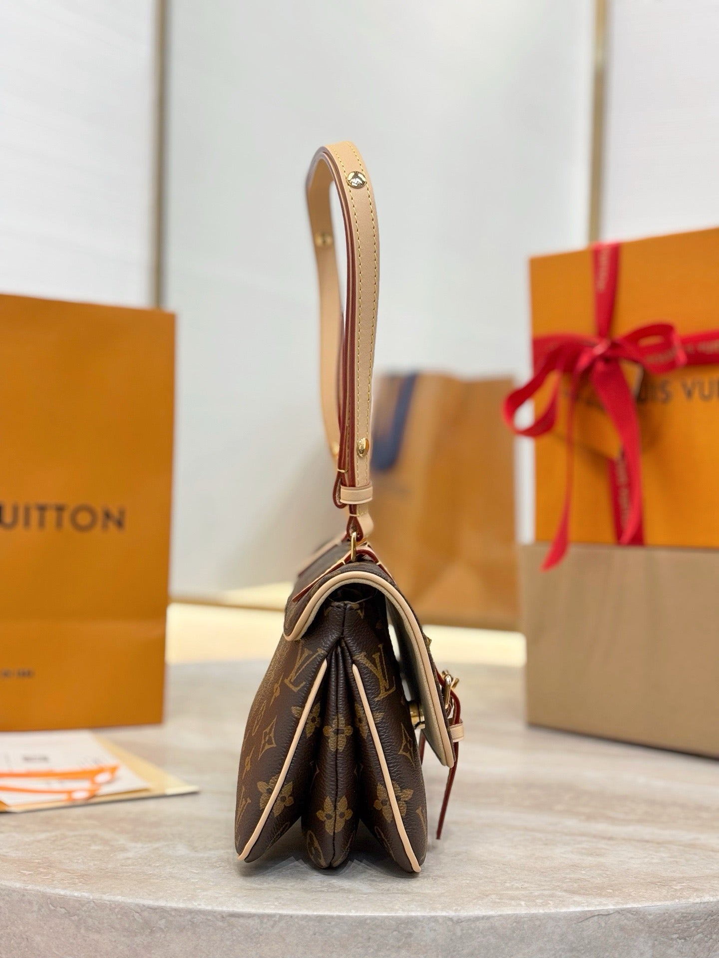 LV Marelle M28613