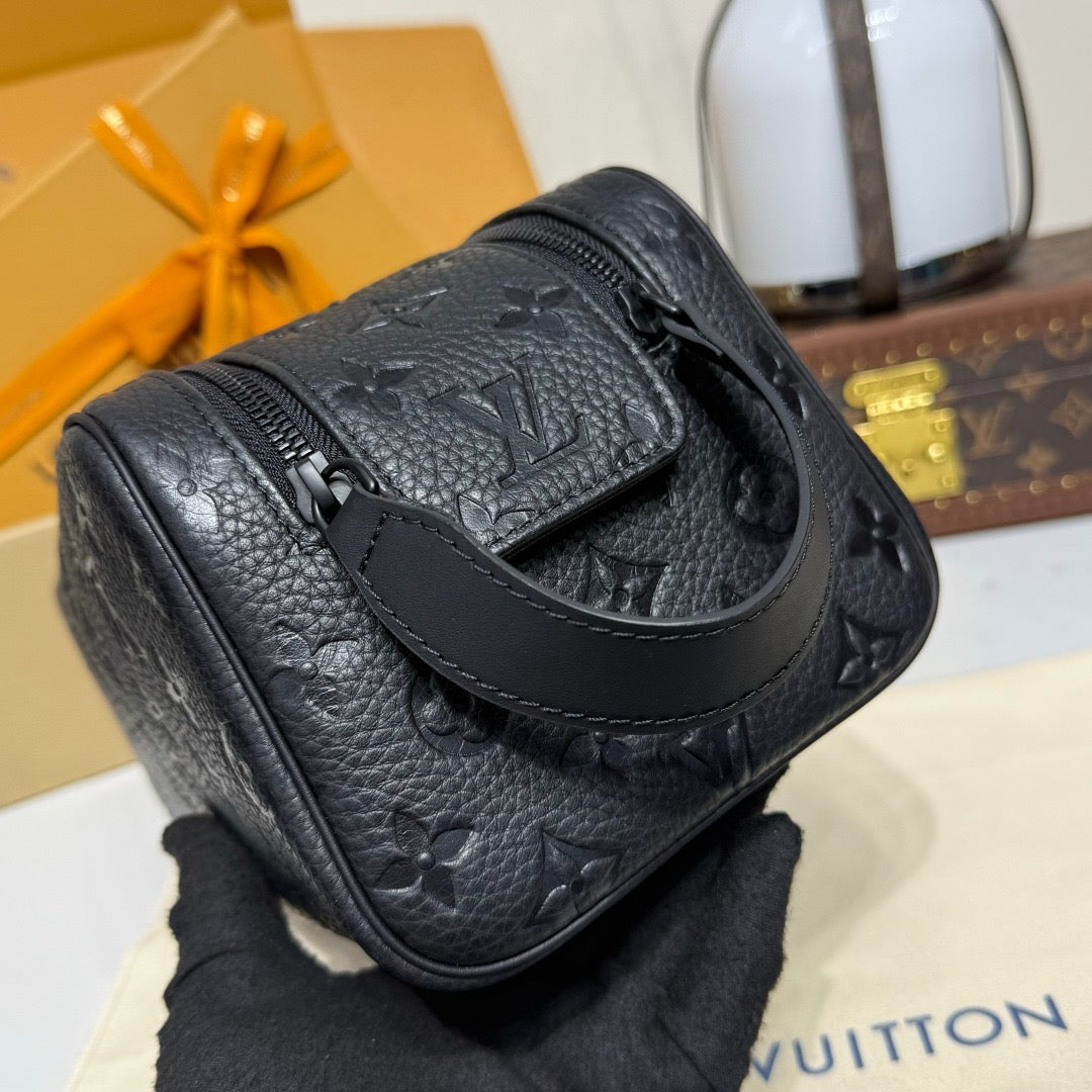 LV Dopp Kit Monogram Taurillon Leather M59478