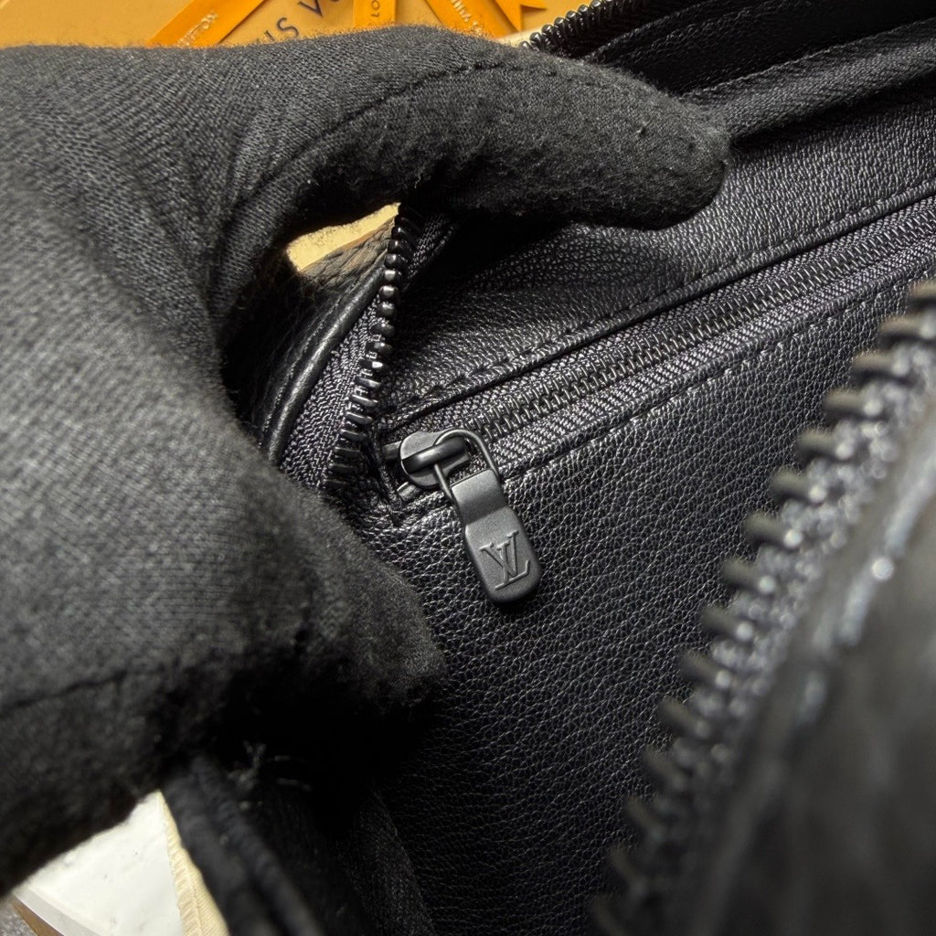 LV Dopp Kit Monogram Taurillon Leather M59478