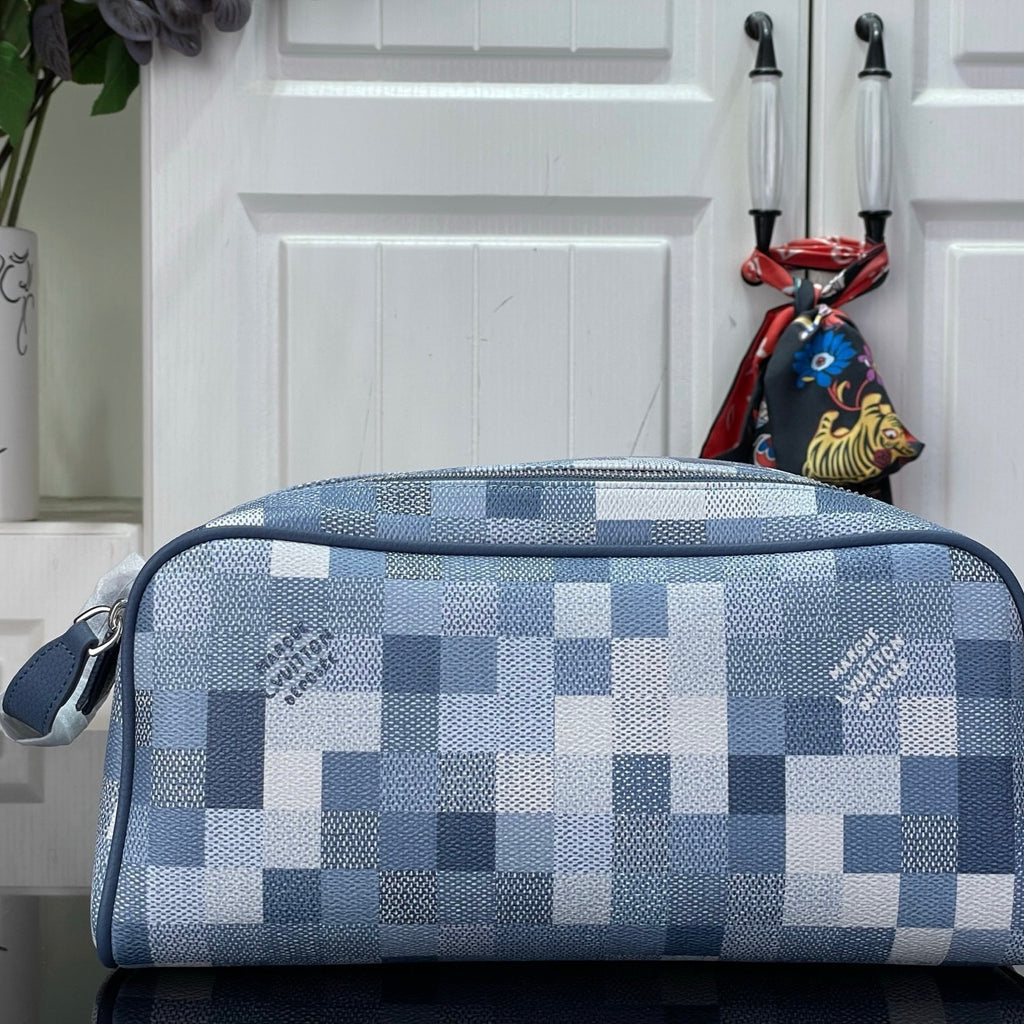 LV Dopp Kit M28847