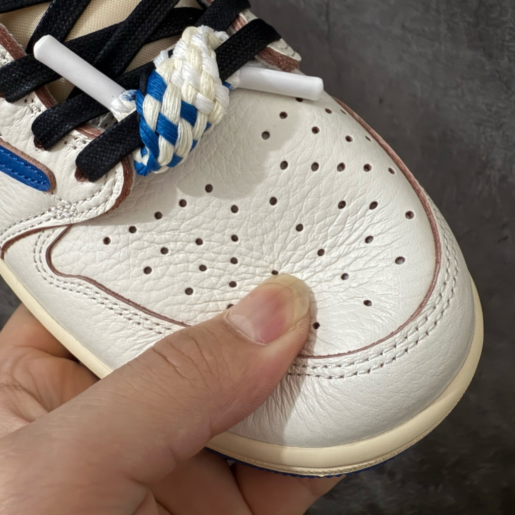 Air Jordan 1 Low Travis Scott x Fragment DM7866-104
