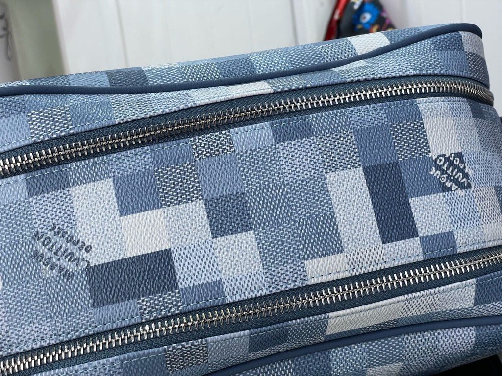 LV Dopp Kit M28847