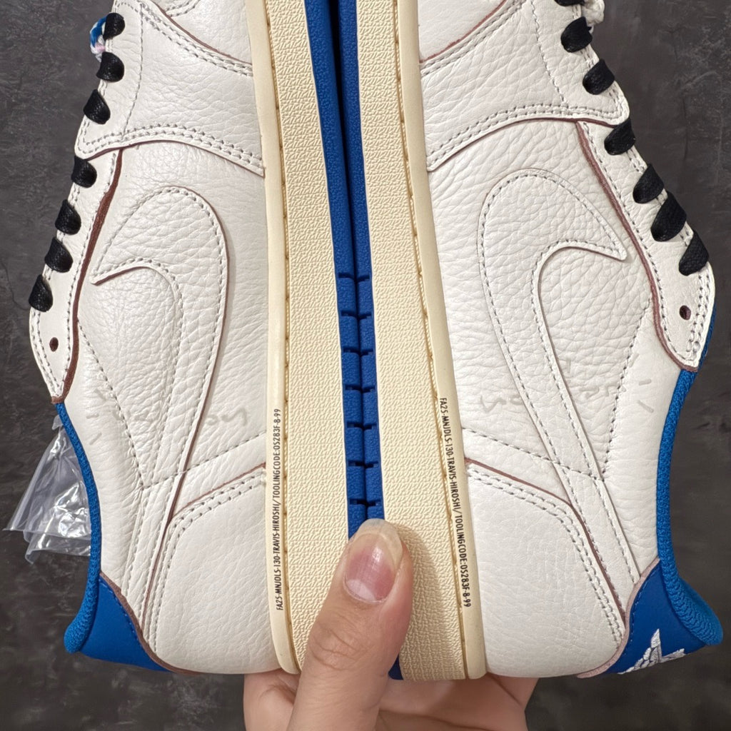 Air Jordan 1 Low Travis Scott x Fragment DM7866-104