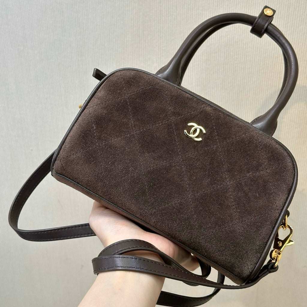 Chanel Clutch With Leather Strap in Suede AP5528