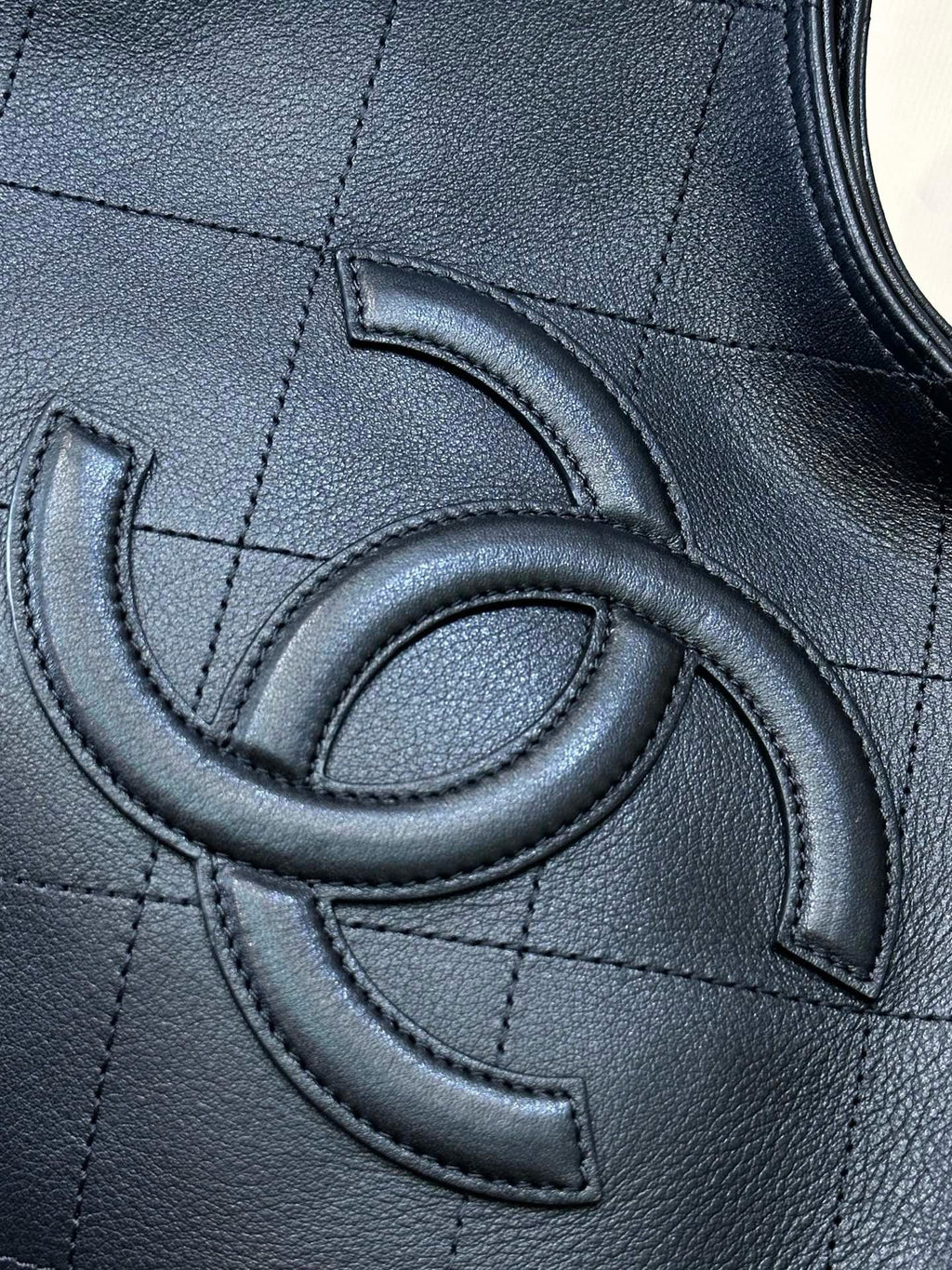 Chanel Maxi Cabas Hobo Bag in Calfskin