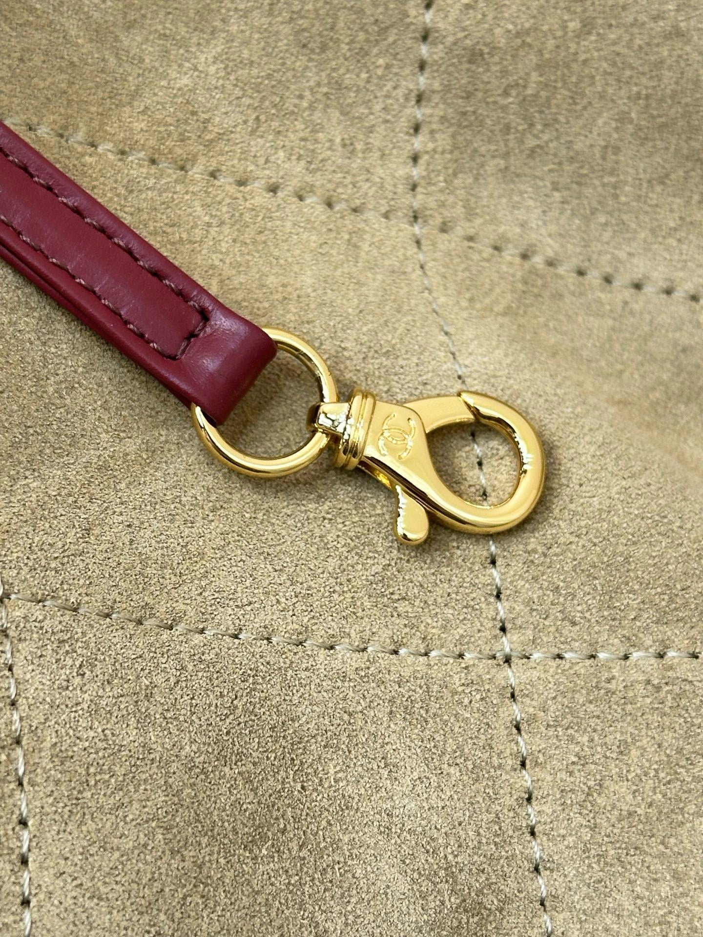 Chanel Maxi Cabas Hobo Bag in Suede