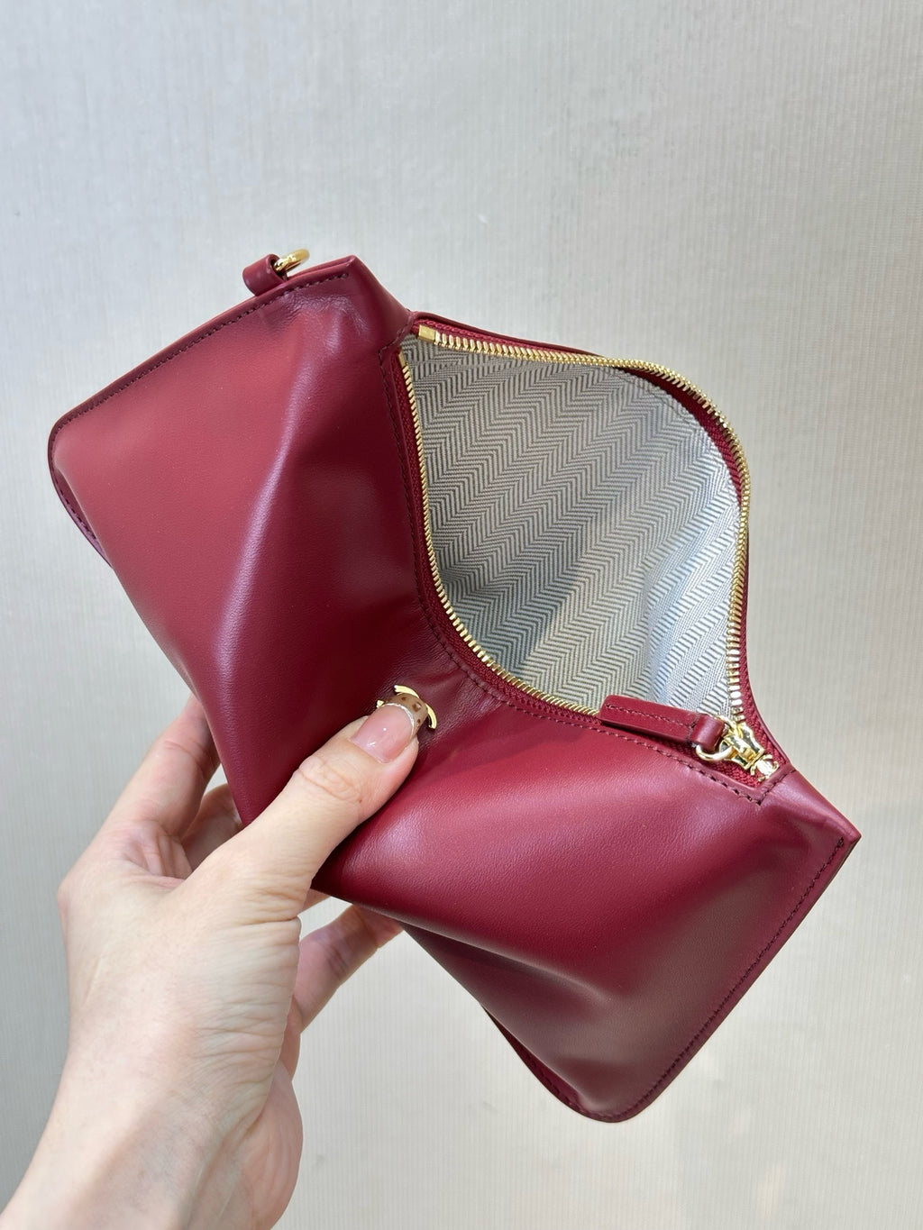 Chanel Maxi Cabas Hobo Bag in Suede