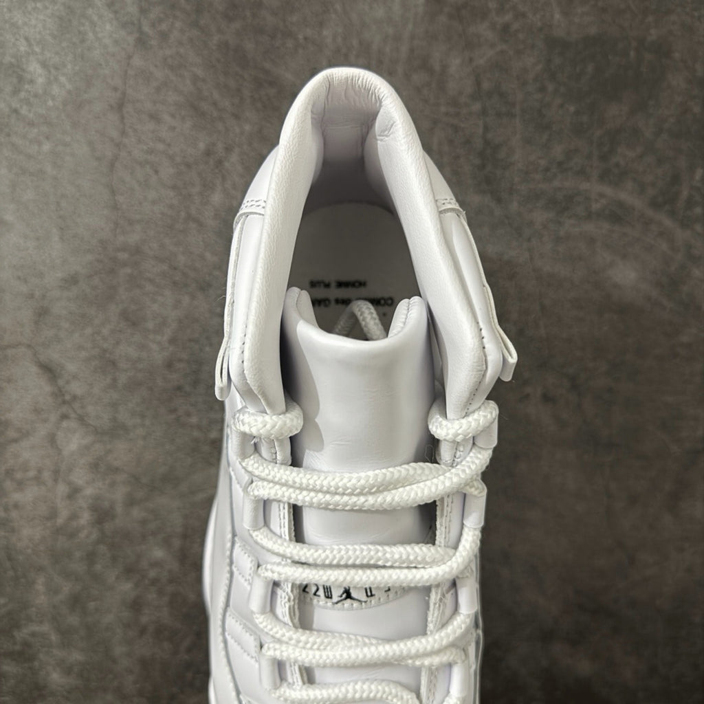 Jordan 11 Comme des Garçons Homme Plus White IV7639-100
