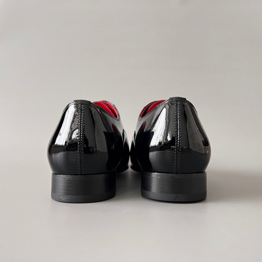 Christian Louboutin Oxford Shoe in Patent Calf Leather