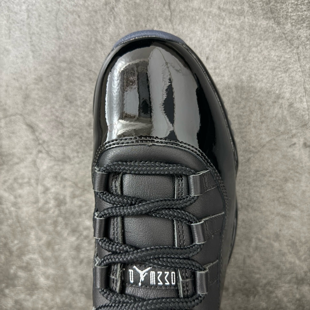 Jordan 11 Comme des Garçons Homme Plus Black IV7639-001