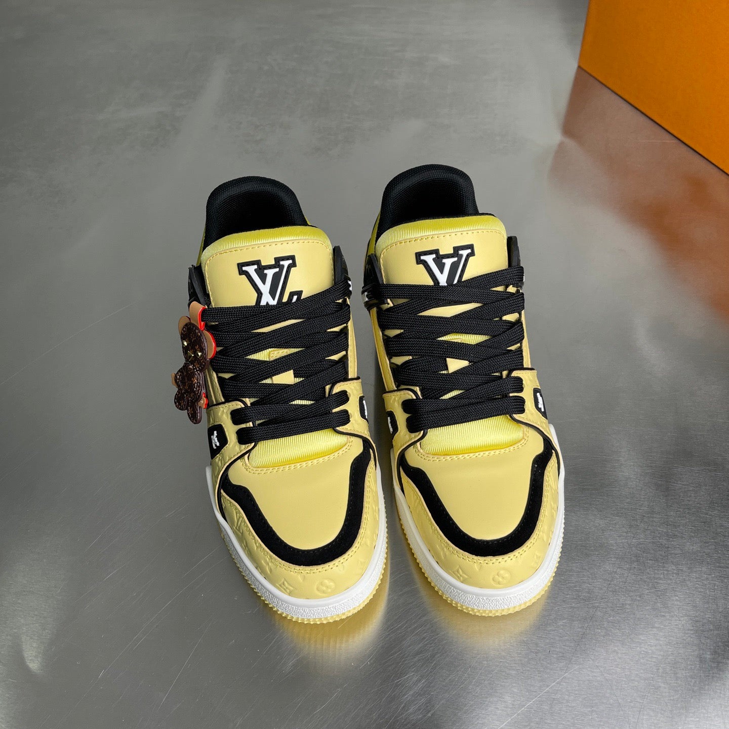 LV Trainer Sneaker 1AK76G