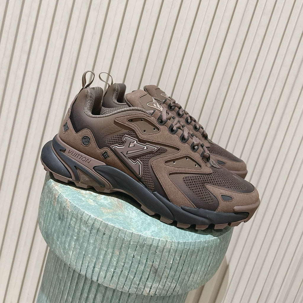 LV Tatic Runner Sneaker 1AJAPT